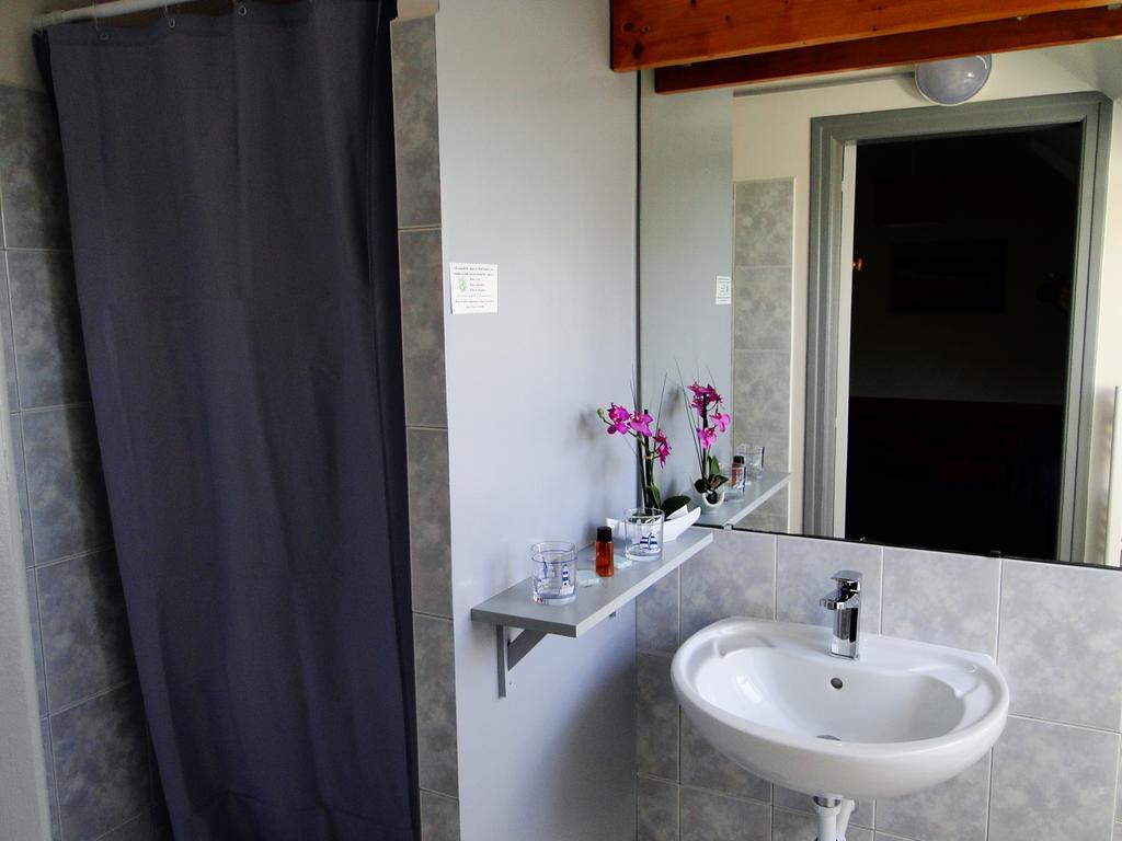 Hotel Aux Tamaris Sauzon Bilik gambar